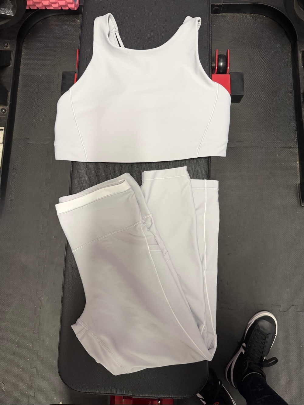Athleta Light Gray Seam Detail Sports Bra & Leggings Set